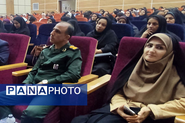 تجلیل از معلمان نمونه شهرستان گناوه