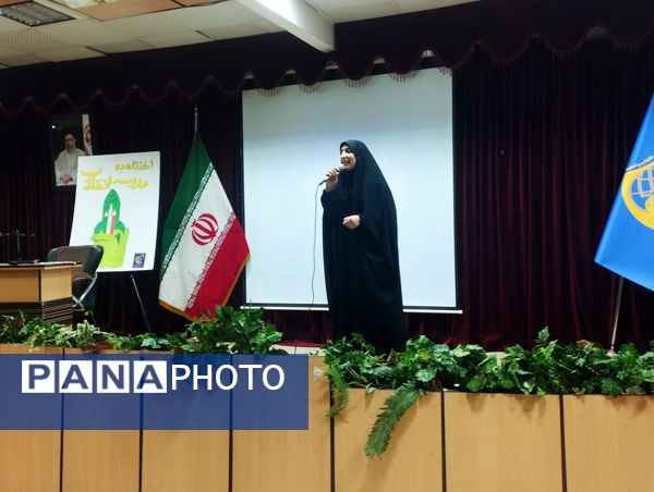 اختتامیه مدرسه انقلاب در بیرجند