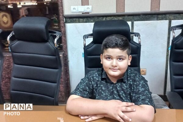 تقدیر از نو آموزان پرتلاش در پویش «مشت کوچک، بدرقه بزرگ» ناحیه دو شهرری 