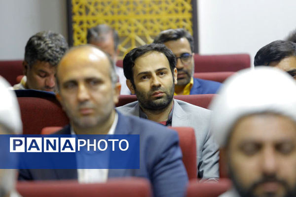 جلسه شورای اداری استان قم با حضور رئیس جمهوری