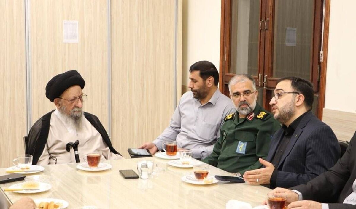ثمره آموزش باشگاه شعر نوجوانان « قاف» را در قامت شاعران بزرگ خواهیم دید