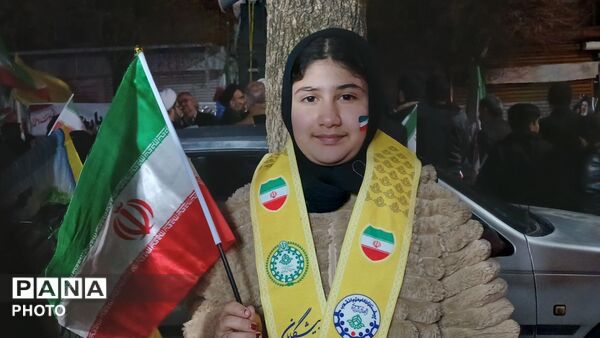 حضور پرشکوه پیشتازان فارسان در راهپیمایی 