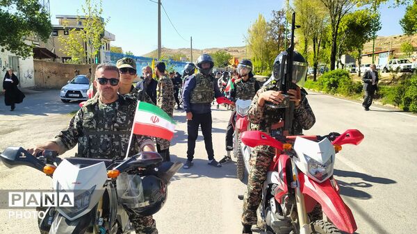 کیار یکپارچه جان فدا برای ایران در رژه اقتدار