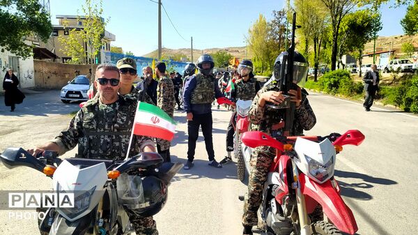 کیار یکپارچه جان فدا برای ایران در رژه اقتدار