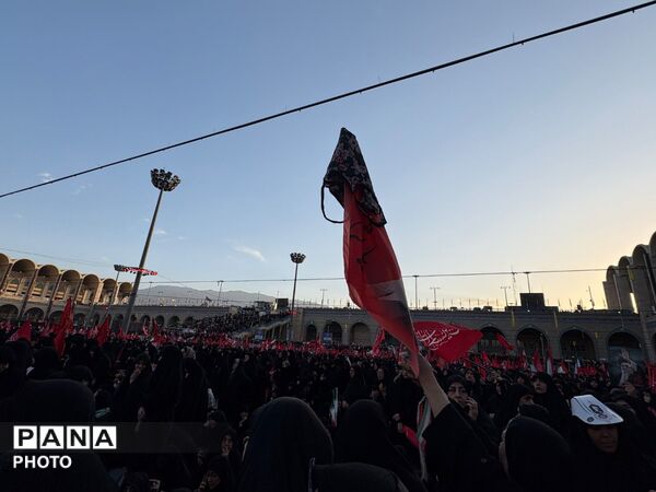 تکرار حماسه در وداع با شهید ایران
