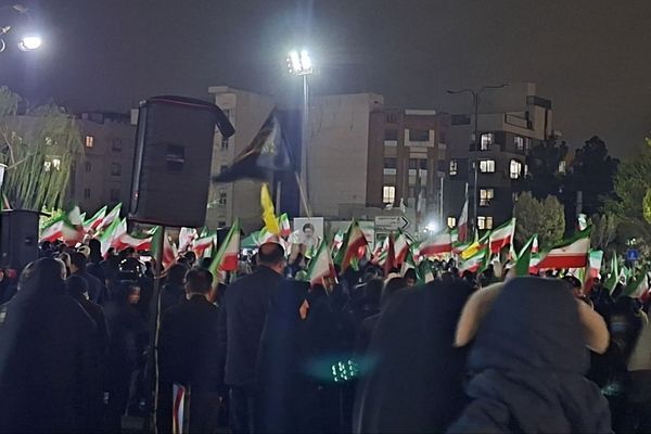 تجمع مردمی در راستای بیعت با رهبر جدید و تقویت جبهه حق در میدان نماز شهرری