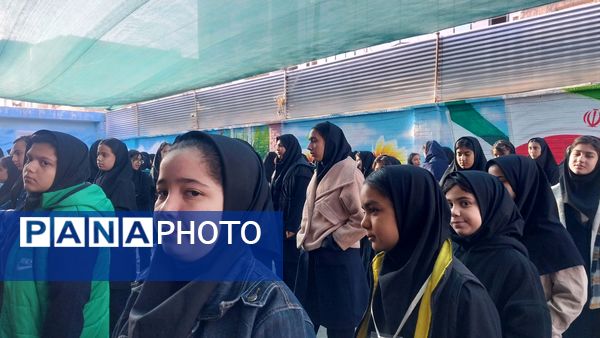 گرامیداشت هفته بسیج دانش آموزی در دبیرستان فیاض 