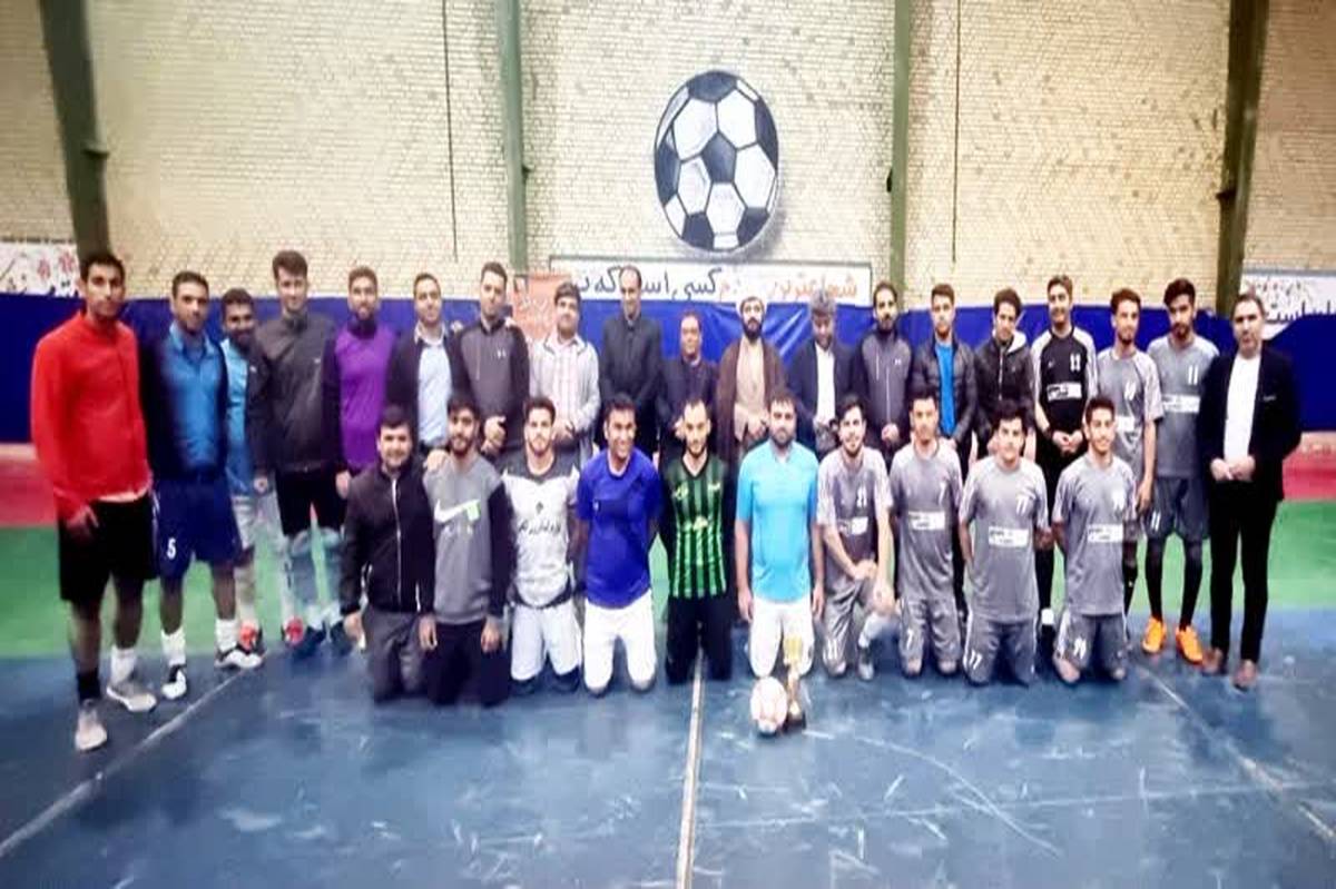تیم فرهنگیان بخش مرکزی، فاتح مسابقات فوتسال چهارجانبه در شهر زاوین شد