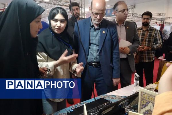 دومین نمایشگاه دستاوردهای پژوهشی سمپاد کل کشور به میزبانی اداره کل آموزش و پرورش شهرستان‌های تهران 