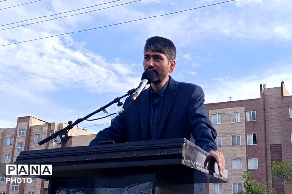 اجتماع صمیمی دانش‌آموزان نیشابور به یاد ۱۶۸ فرشته های دبستان شجره طیبه ی میناب