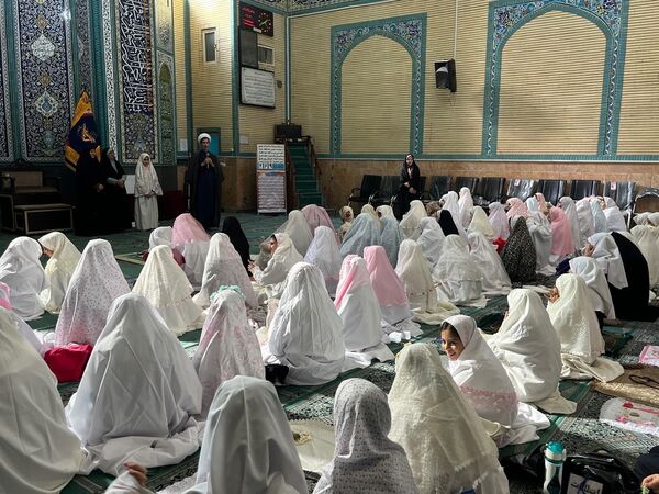 استقبال دانش‌آموزان مدرسه هدی یک از «طرح شمیم»