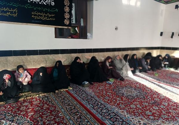 تکریم از مادران شهدا در پایگاه طاهره بسیج خواهران روستای حسین آباد