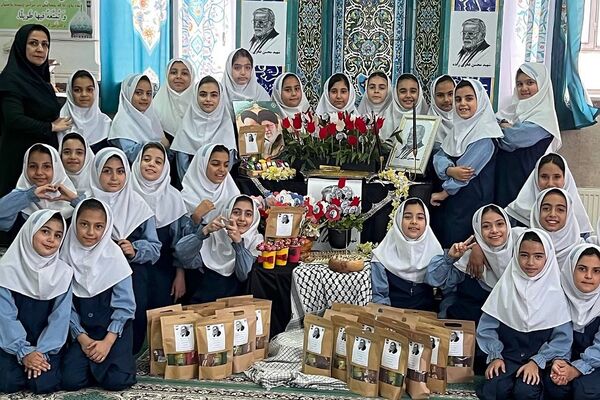 یادواره شهدا در آموزشگاه شاهد فرهنگ پیشوا