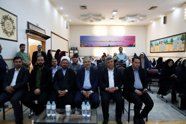 برگزاری جشن عاطفه ها در دبستان شاهد فاطمه زهرا سلام الله علیها