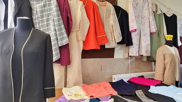 برپایی نمایشگاه آثار هنری دانش‌آموزان هنرستان حضرت خدیجه اشتهارد