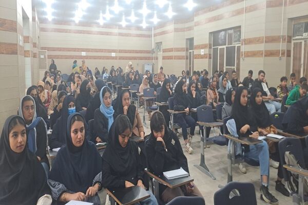 جلسه اول دوره آموزش جامع مقاله‌‌نویسی در حاجی‌‌آباد