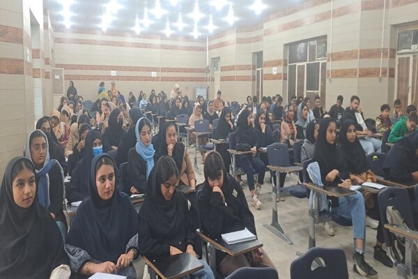 جلسه اول دوره آموزش جامع مقاله‌‌نویسی در حاجی‌‌آباد