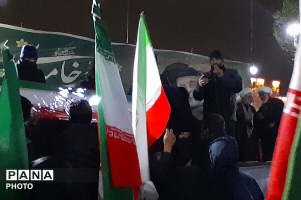 بیعت مردم انقلابی شهرری با سومین رهبر انقلاب 