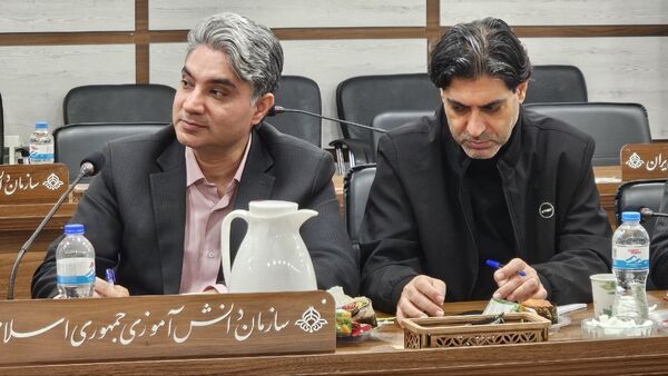 جلسه حوزه پرورشی گلستان با حضور معاونان و مدیران کل وزارت آموزش و پرورش
