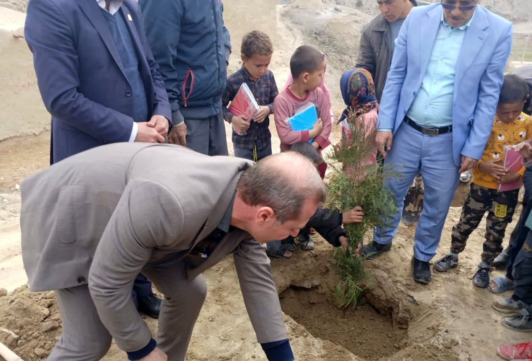 بازدید مدیر آموزش وپرورش مانه و سملقان از مدارس روستایی شهرستان مانه