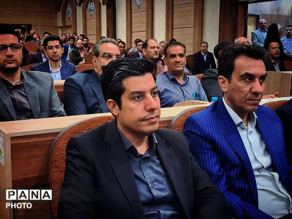 تجلیل از معلمان نمونه شهرستان کاشمر