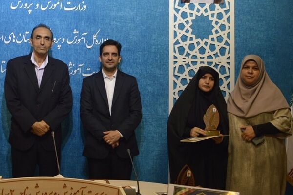 ترویج فرهنگ ایثار و شهادت در محیط های آموزشی رسالتی خطیر است