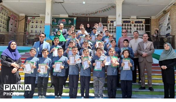 طنین نوای قرآن و هنر در دبستان ملاصدرا ،تجلیل از سفیران نماز تا برترین‌های پرسش مهر