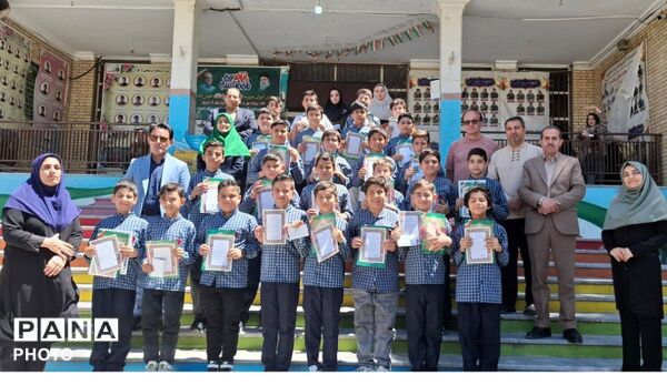 طنین نوای قرآن و هنر در دبستان ملاصدرا ،تجلیل از سفیران نماز تا برترین‌های پرسش مهر