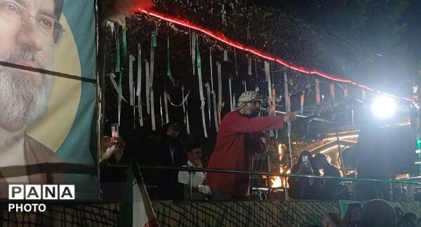 حضور مصطفی قدمگاهی در صدوهشتادمین شب اجتماعات حسینیه امام خمینی (ره) 
