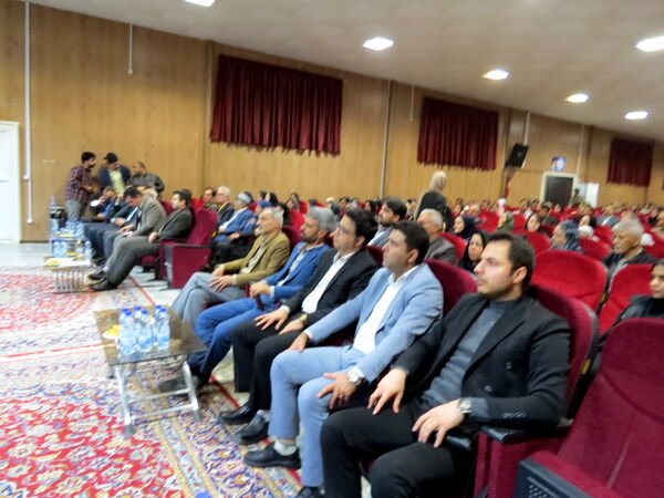 اختتامیه جشنواره شعرخوانی و شعر سرایی بومی‌ محلی 
