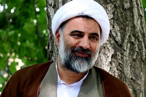 حضور مردم در تجمعات شبانه، اثرگذارتر از هر موشکی است/اتحاد مردم توطئه‌های دشمنان را خنثی کرد