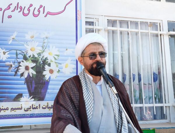 نواختن زنگ مهر در مدارس شهرستان خرم‌دره 