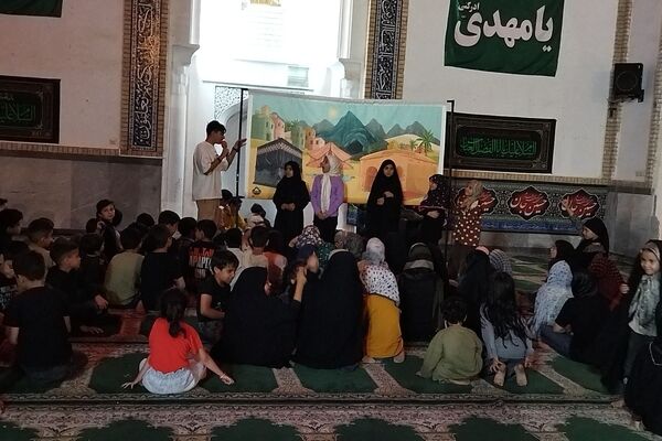غرفه دهه نودی های مسجد جامع در شب صد و چهل و چهارم 