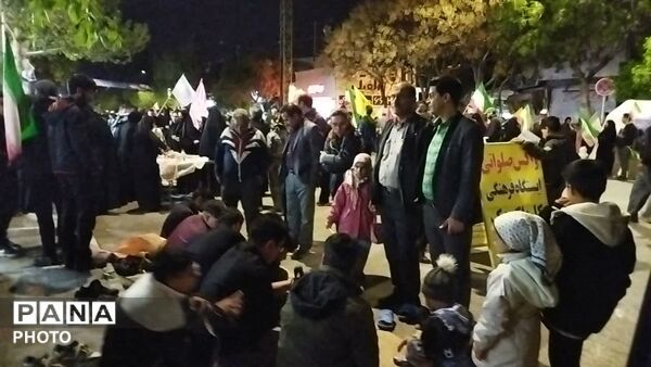 قاب هایی از جنس خدمت در نیشابور 