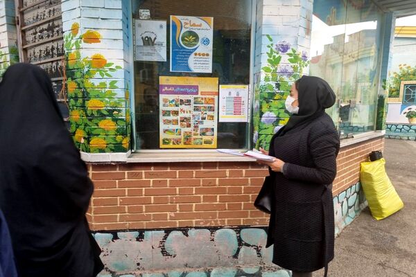 بازدید از وضعیت بهداشت و پایگاه‌های تغذیه سالم مدارس پاکدشت 
