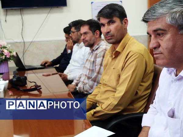 جلسه مدیران پروژه‌های نهضت توسعه عدالت در فضاهای آموزشی در فاروج