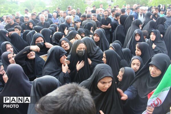 خاکسپاری دو شهید جنگ سوم در گلزار شهدای روستای فردو