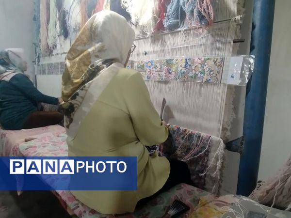 هنر قالی بافی ،پیشه‌ سنتی‌ بانوان‌ مهدی آباد خلیل آباد 