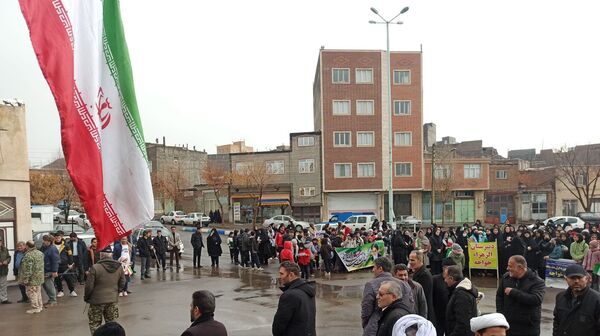 قابی از خواجه در راهپیمایی ۲۲‌بهمن