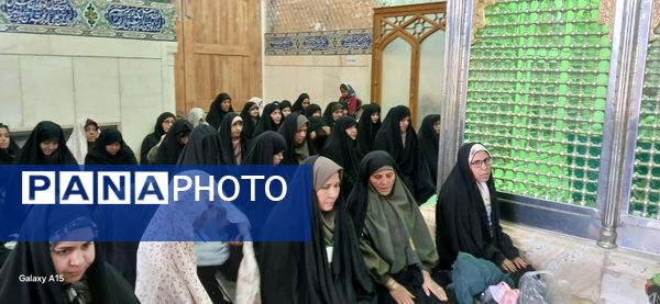 نماز جمعه این هفته شهرستان کاشمر همزمان با روز قدس برگزار شد 