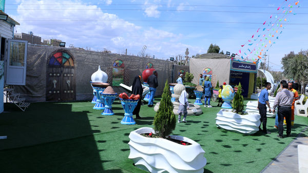 خدمات‌رسانی ستاد تسهیلات و راهنمای زائران نوروزی در قم