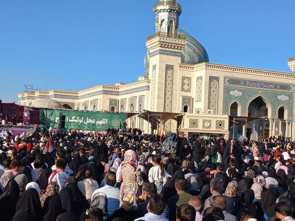 جشن تکلیف دختران و گرامیداشت دهه کرامت در قم