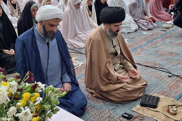 حضور مسئولین شهرستان پردیس در مراسم معنوی اعتکاف 