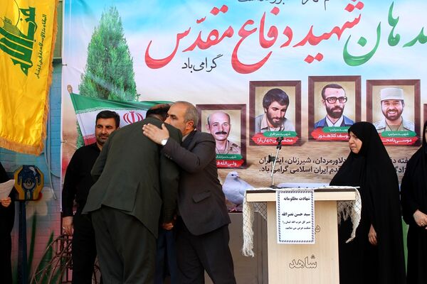 سوگواری دختران زینبیه برای شهادت مظلومانه دبیرکل حزب‌الله لبنان