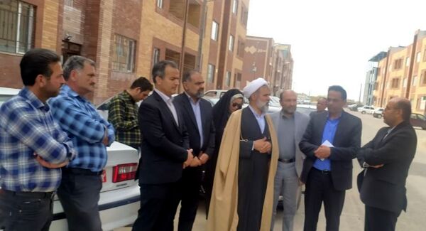 بازدید فرماندار گناباد از سایت مسکن نهضت ملی 