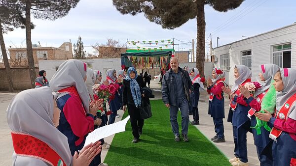 افتتاحیه آموزشگاه ۱۲ کلاسه‌ یاسمن خاکباز ۲ شهرستان نیشابور