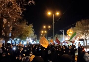 خروش غیرت در رگ های شهر ؛تجلی وحدت ملی در کف خیابان ها 