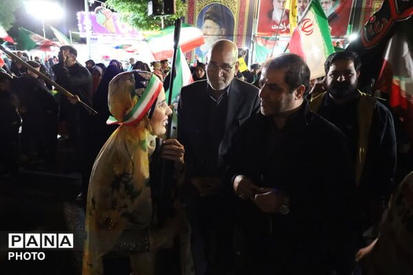 بازدید مسئولان یزد از موکب پارک آزادگان