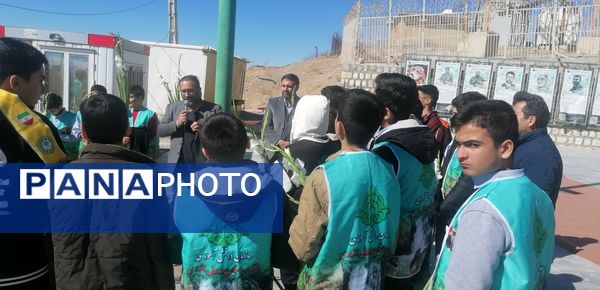 غبارروبی گلزار شهدا 