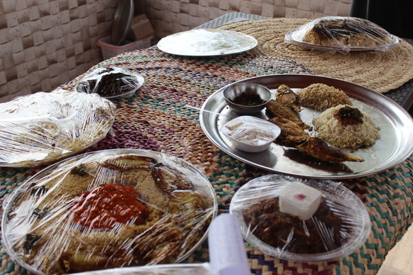 جشنواره غذا و صنایع دستی در اردوی تمشک دختران استان بوشهر